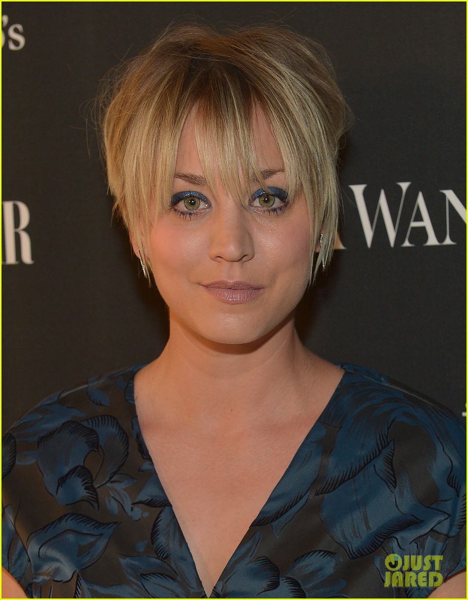 Kaley Cuoco & Pregnant Rosamund Pike Drop by Vera Wang's Store Opening