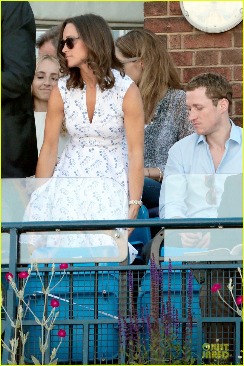 kate-pippa-middleton-class-acts-separate-events-in-england-12.jpg