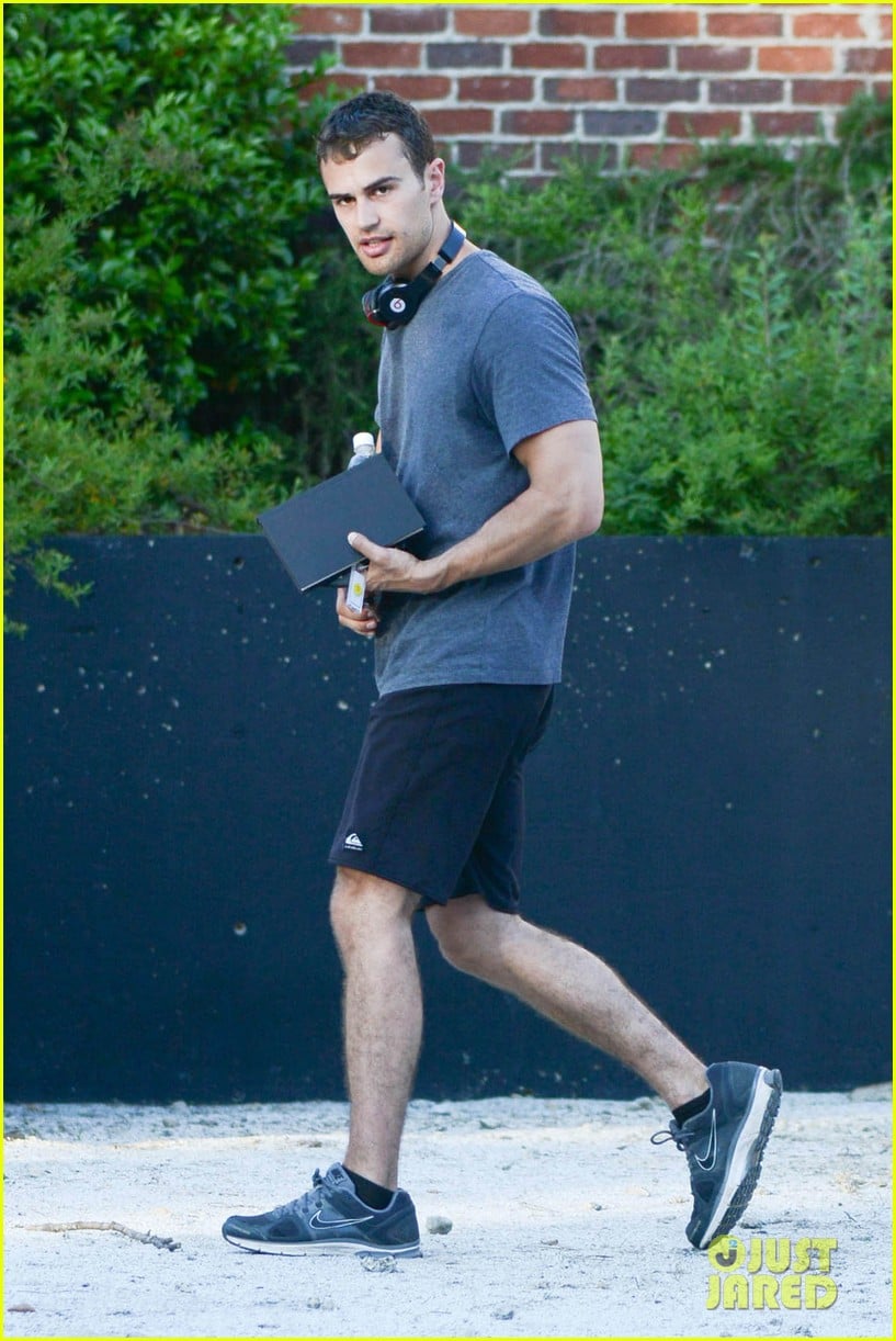 Theo James &amp; Miles Teller Get Their Workout On During