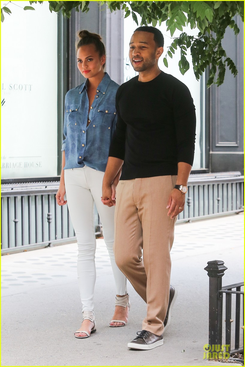 Chrissy Teigen Was Mistaken As Husband John Legend's High Class Hooker