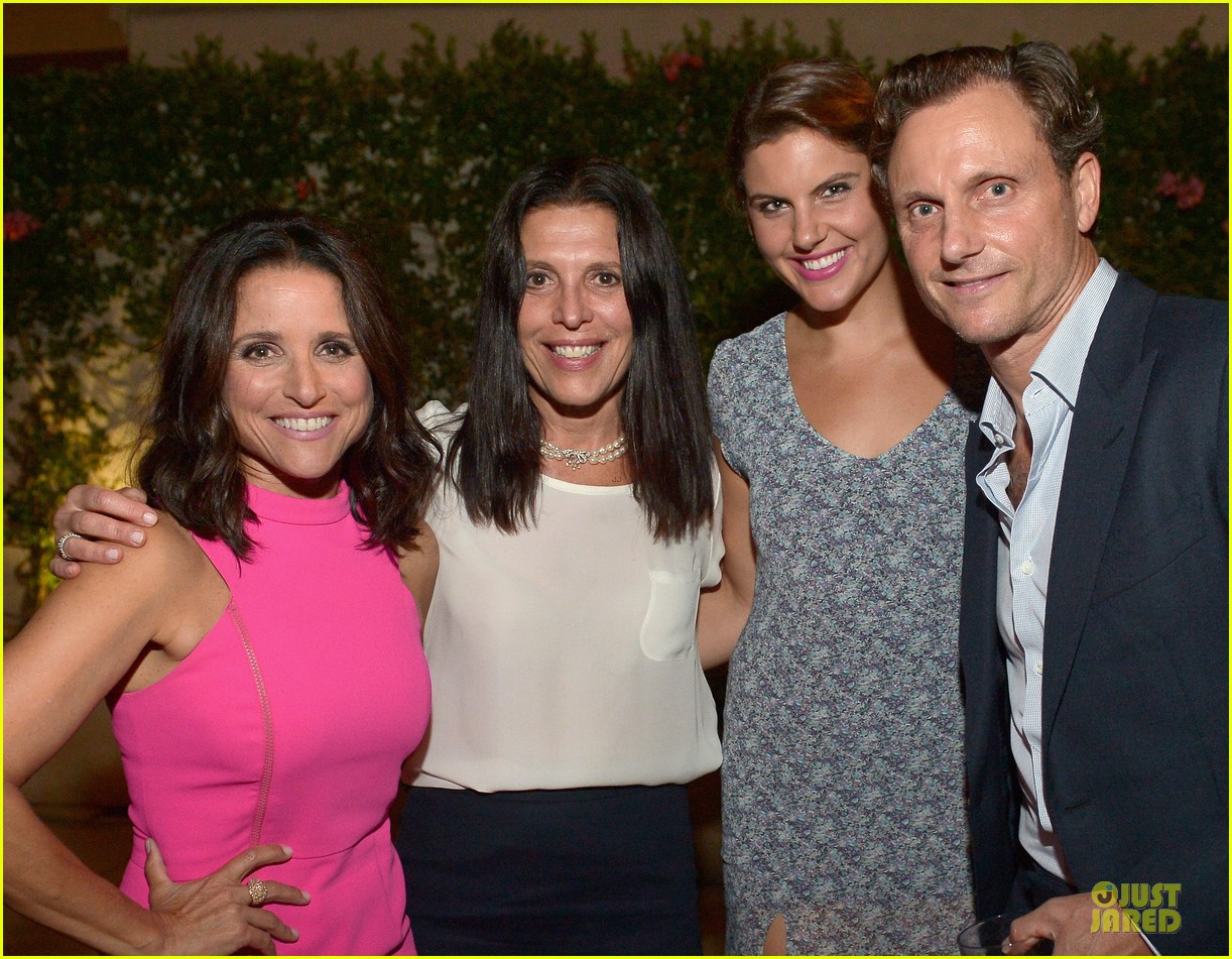 Julia LouisDreyfus Is Feeling Hot Pink After Completing Ice Bucket Challenge Photo 3181482