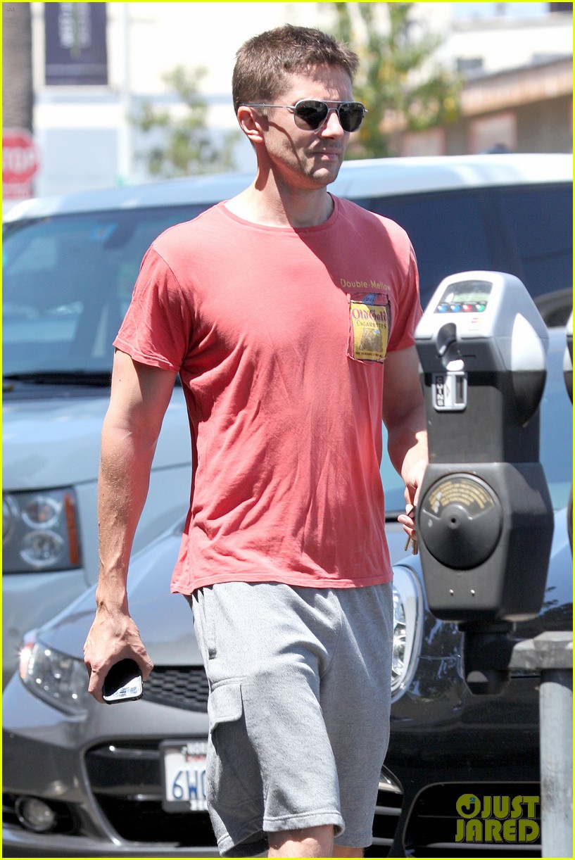 Topher Grace & Susan Sarandon Work Out the Details of a Topher Grace & Susan Sarandon Work Out the Details of a