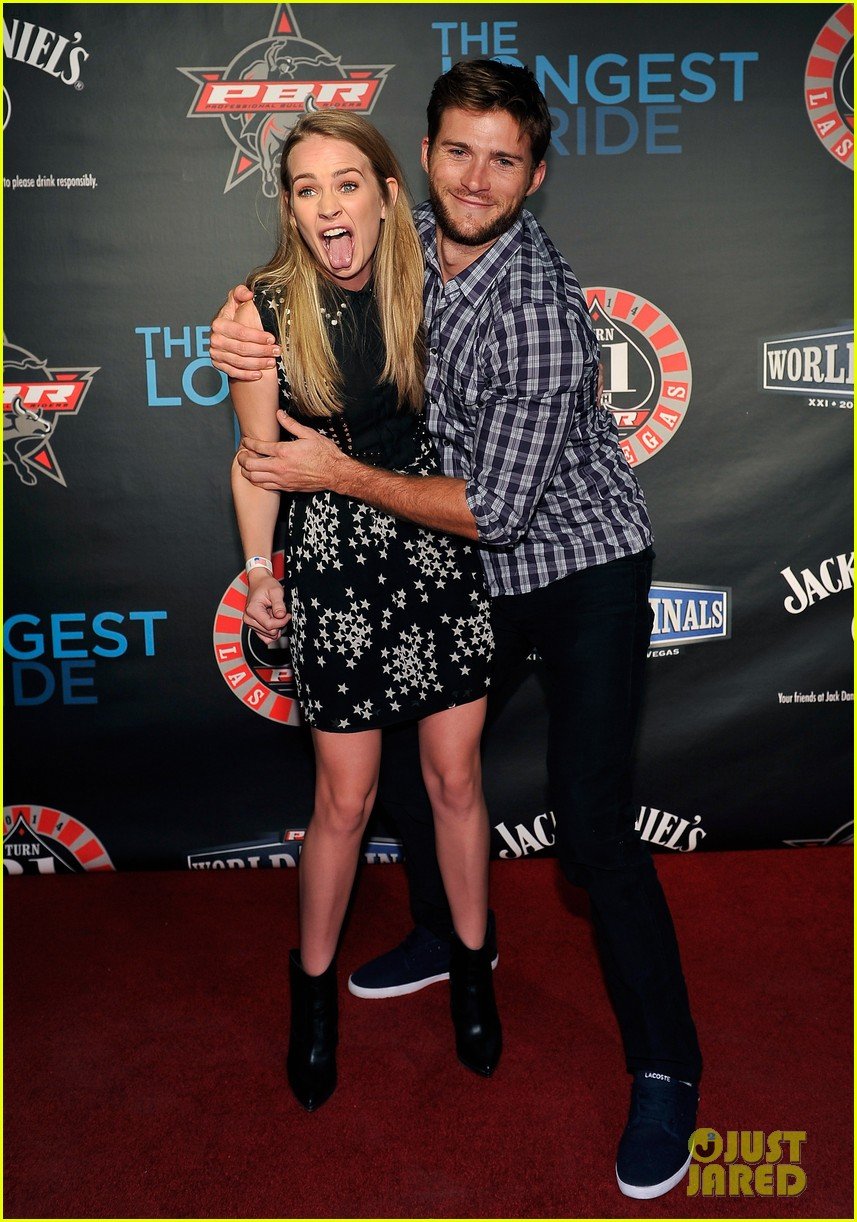 Tomorrowland's Britt Robertson Gets Silly at Professional Bull Riders