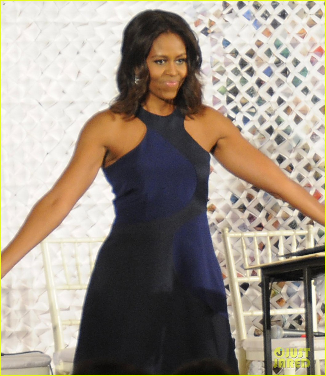 Michelle Obama Hosts Fashion Education Workshop with Anna ...
