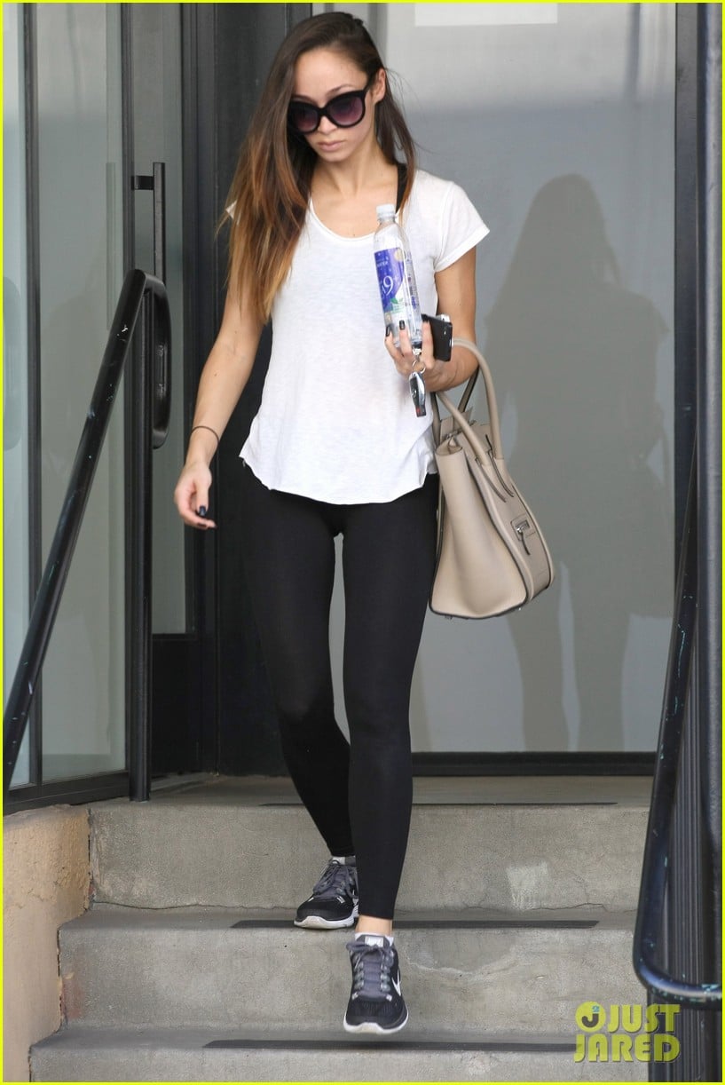 Cara Santana Decides to Exercise Instead of Celebrating Lazy Sunday