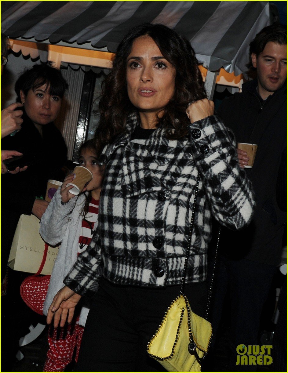 Salma Hayek & Jeremy Irvine Turn on Christmas Lights with Stella McCartney Photo 3251115