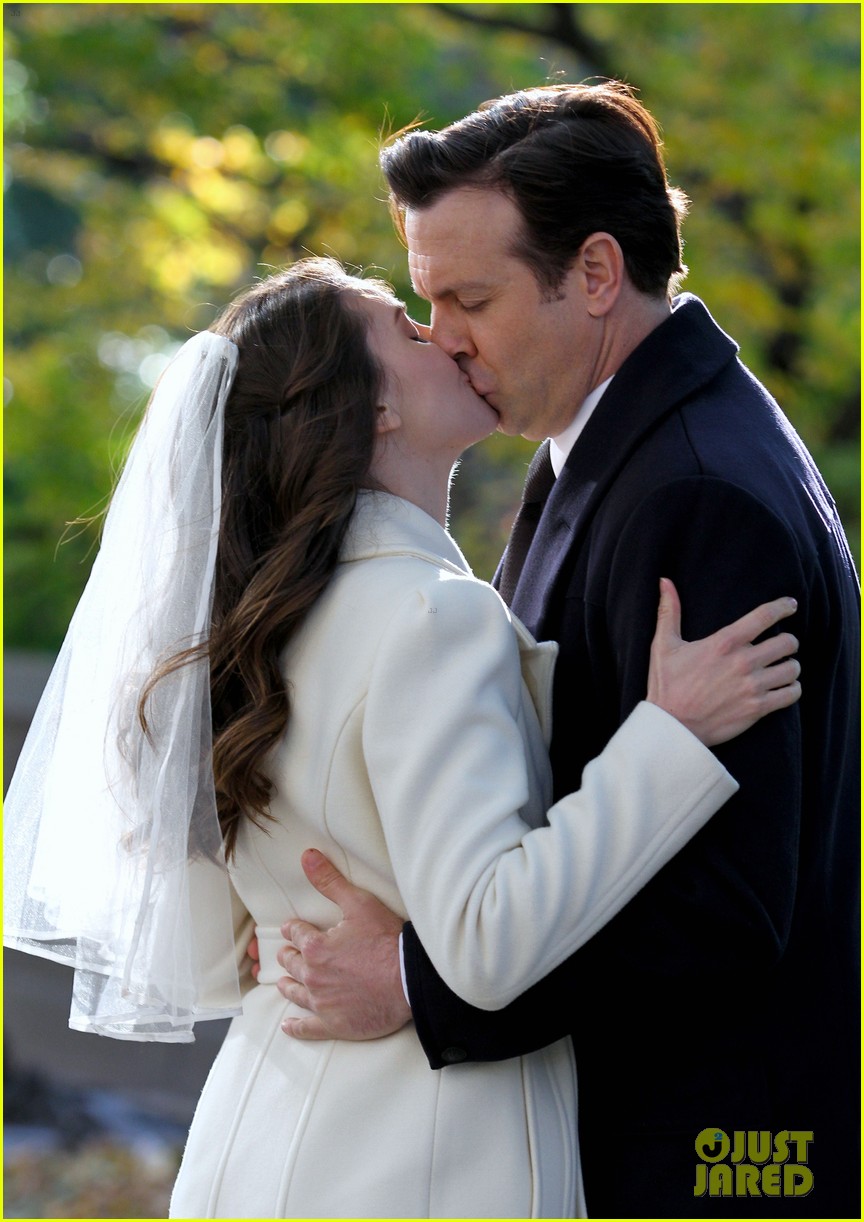 Jason Sudeikis &amp; Alison Brie Get Married in Their Movie