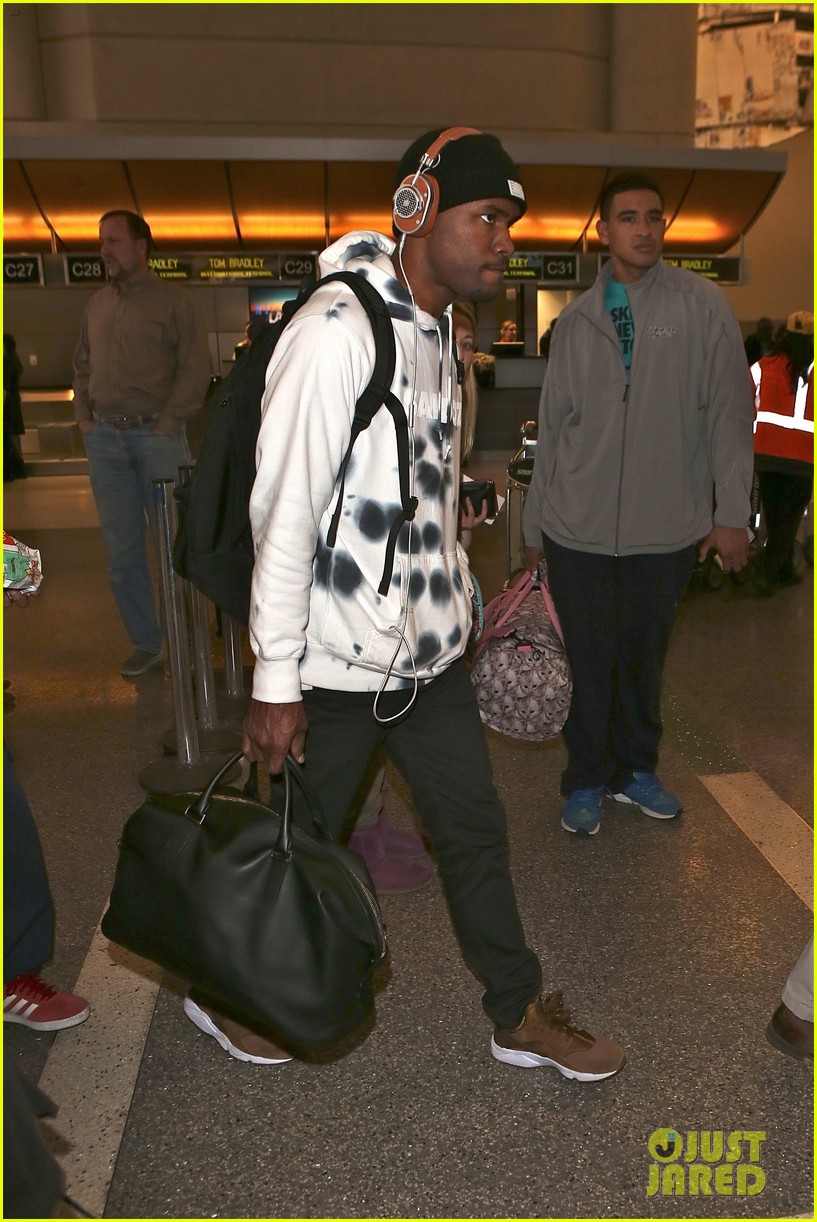 Frank Ocean at LAX 12/29 Lipstick Alley
