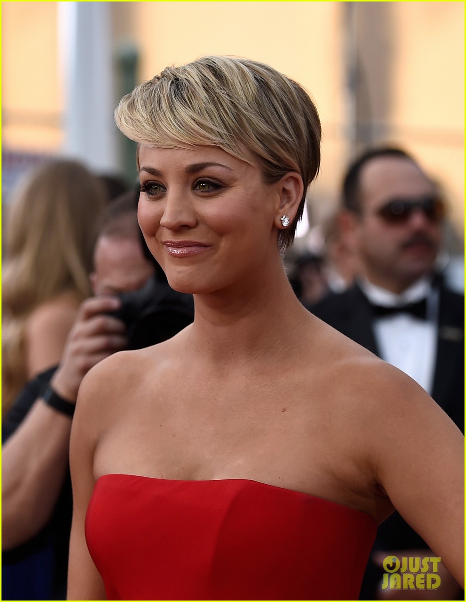 Kaley Cuoco & Jim Parsons Bring a Big Bang to the SAG Awards 2015