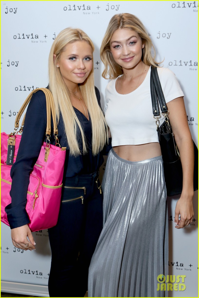 Gigi Hadid Globe Trots With Cody Simpson To China's Huading Awards