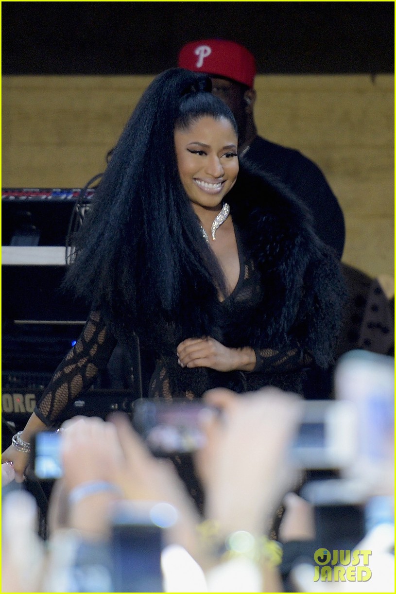 Nicki Minaj Leaves Little to the Imagination During Super Bowl 2015
