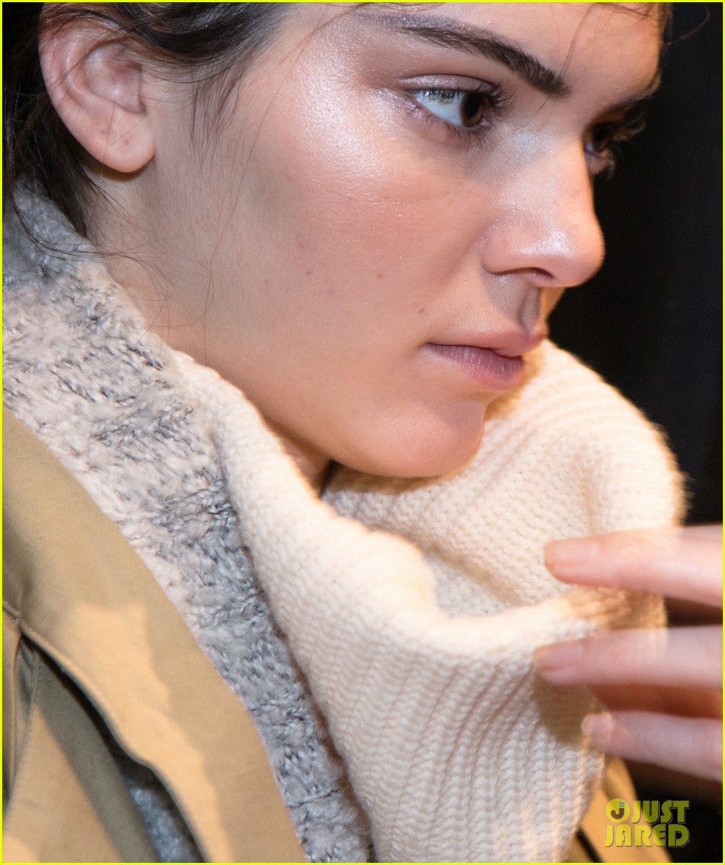 kendall-jenner-walks-two-nyfw-runways-in-one-day-photo-3306371-2015
