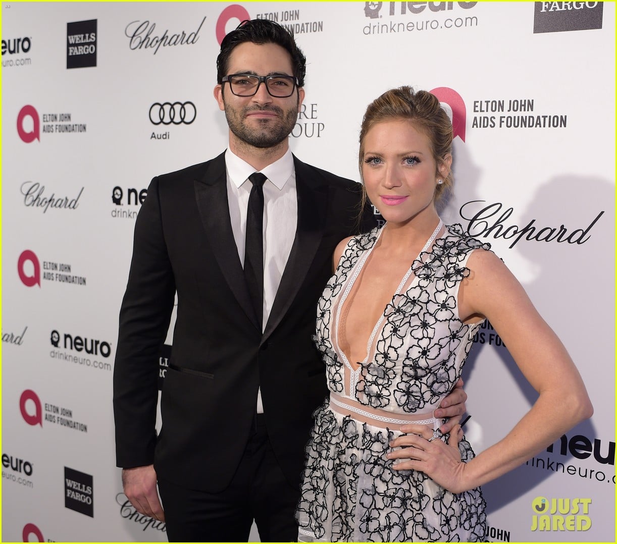 Brittany Snow & Tyler Hoechlin Are 'Pitch Perfect' at Oscars Party