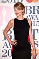 taylor swift brit awards 2015 red carpet 06