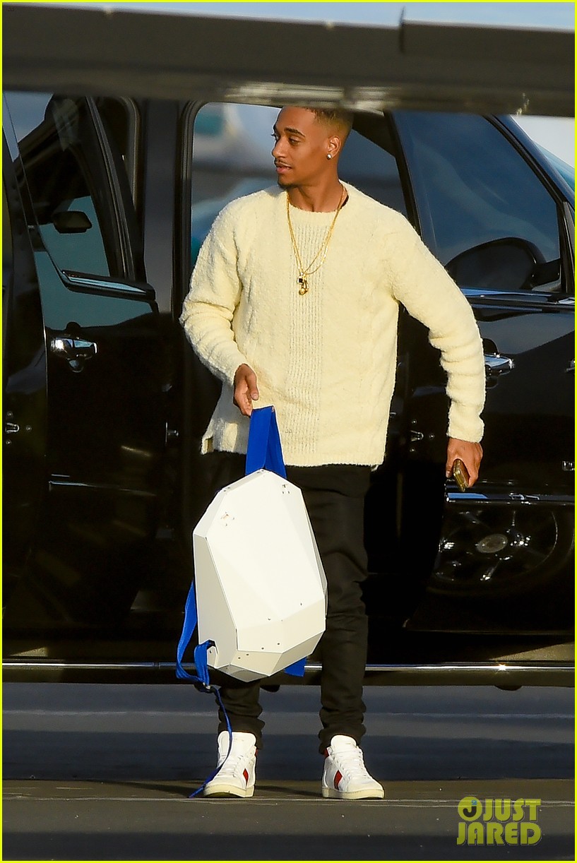 Watch First Look Clips of Justin Bieber's Comedy Central Roast! Photo