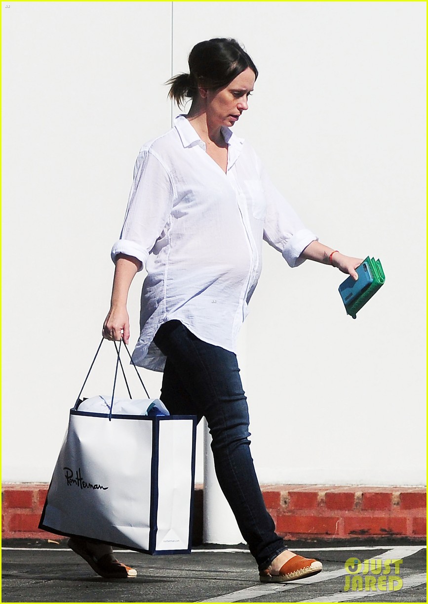 Jennifer Love Hewitt Baby Bump (PHOTOS)