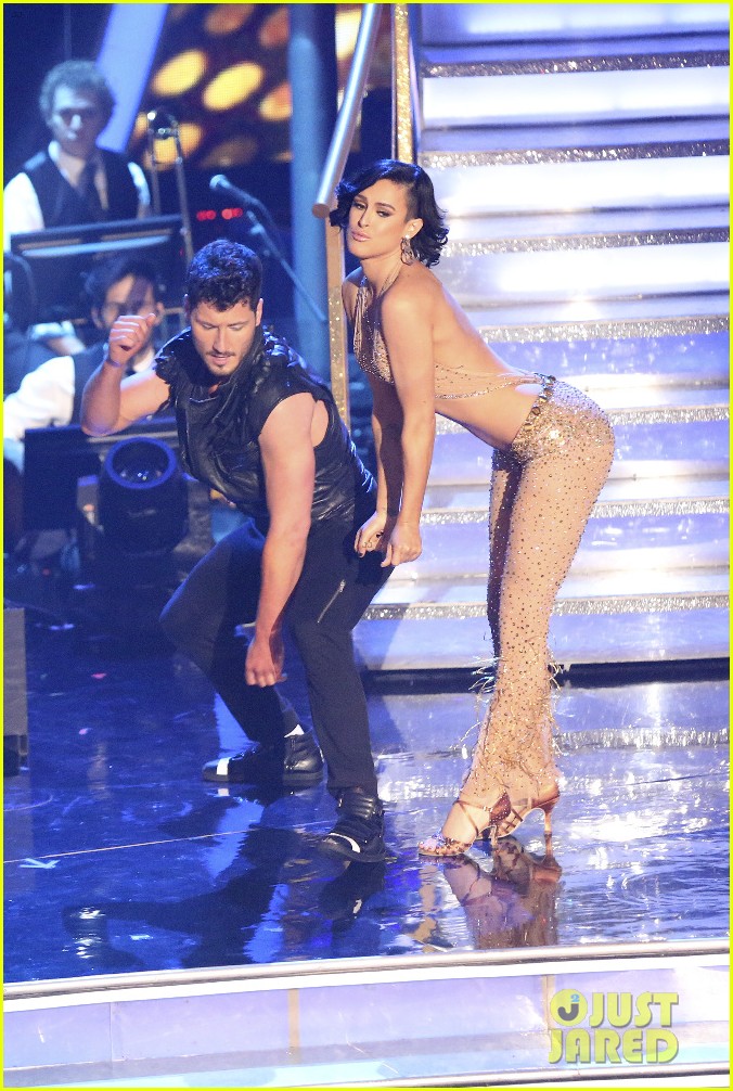 Rumer Willis' Killer Butt Gets Major Attention at 'DWTS'! Photo