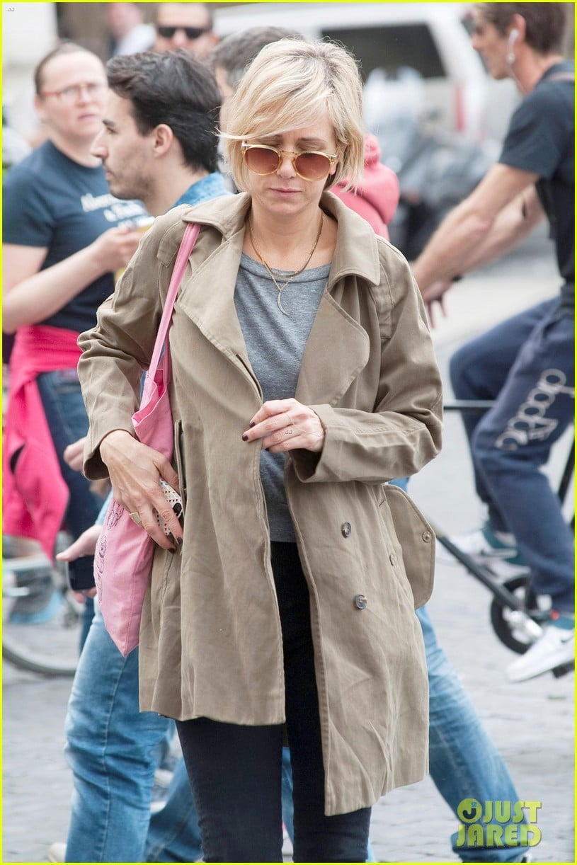 Kristen Wiig Explains Why She Went Nude For 'Welcome to Me': Photo 3357079 Kristen Wiig