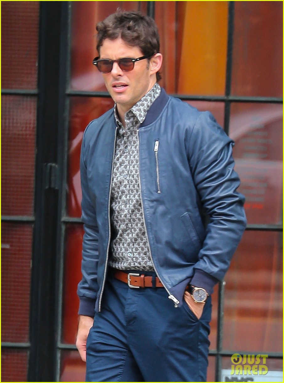 Jimmy Fallon Helps James Marsden Post His First Instagram Pic Photo