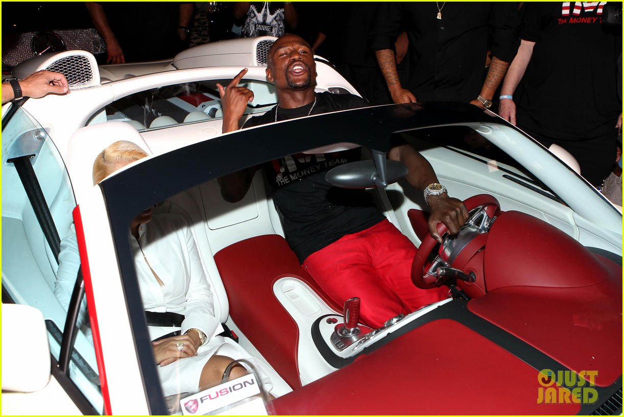 Who is Floyd Mayweather's Girlfriend? Meet Doralie Medina! Photo