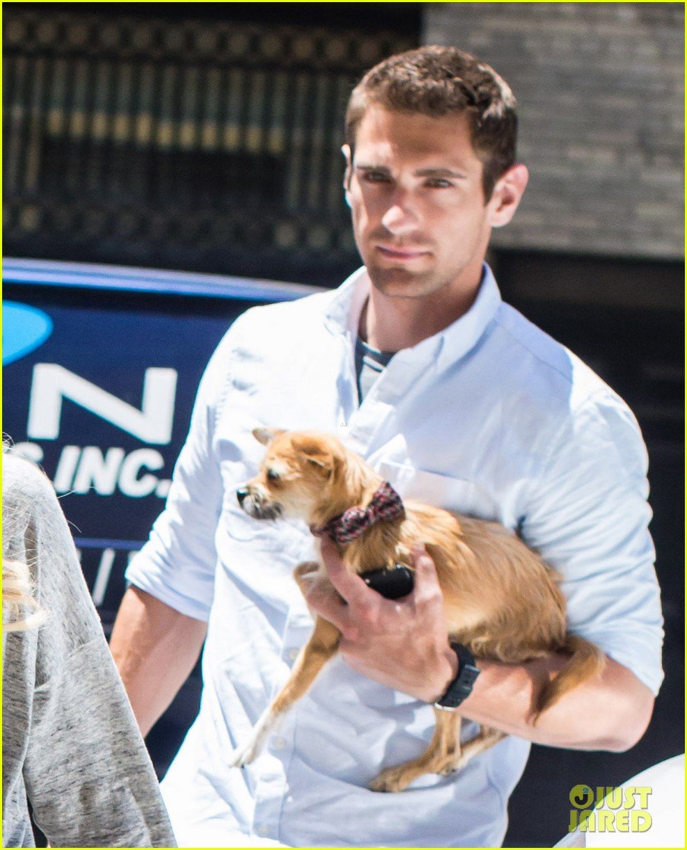 Jennifer Lawrence's Hot Bodyguard Is Getting Lots of Attention Photo