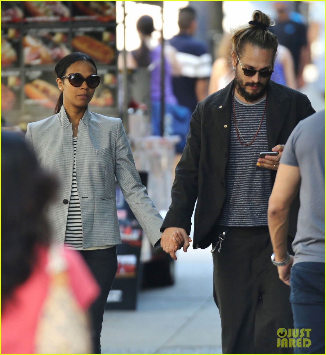 Zoe Saldana Shares Adorable Video of Her Twins Cuddling!: Photo 3403535