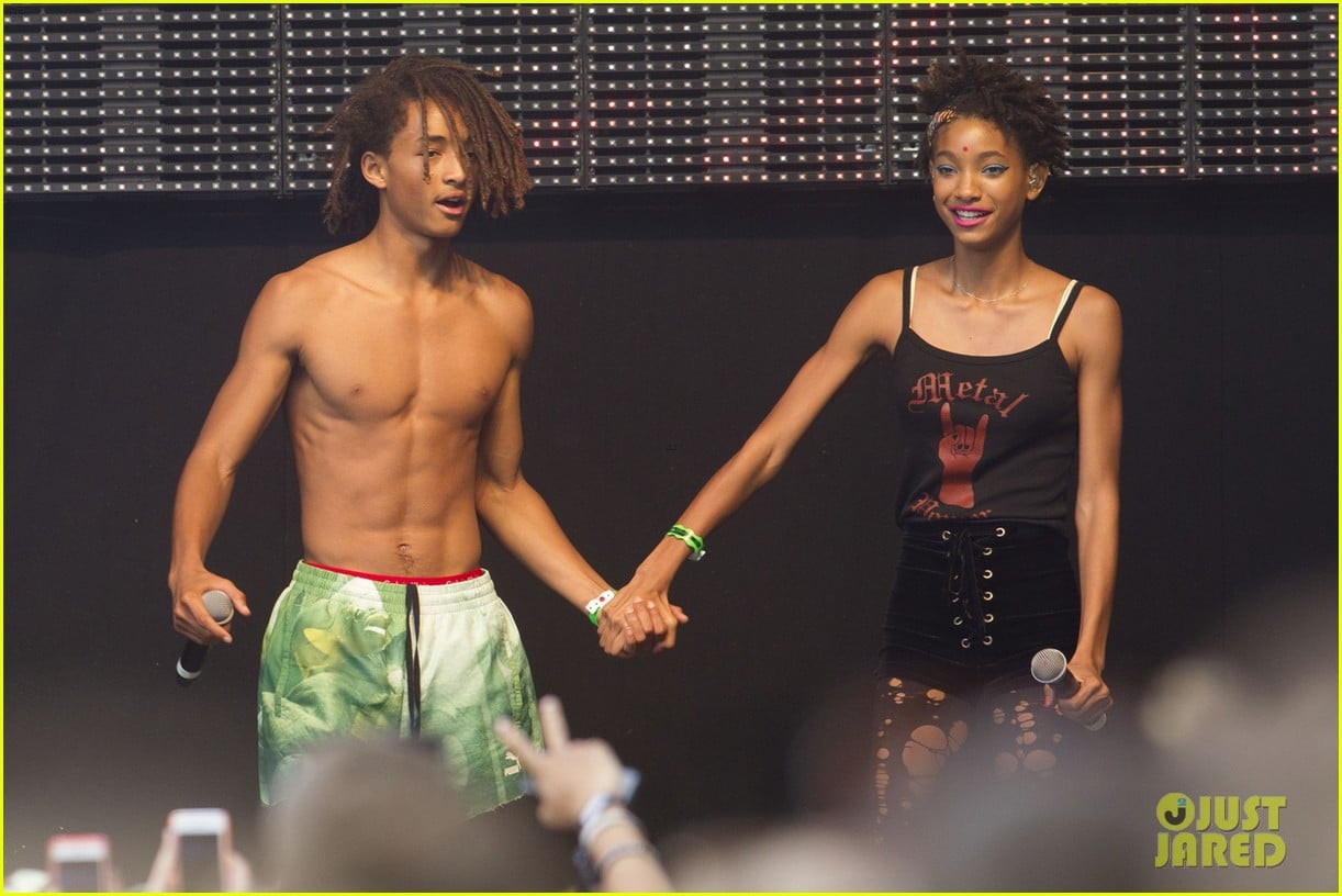 Jaden Smith Goes Shirtless For Weekend Beach Day | Photo 