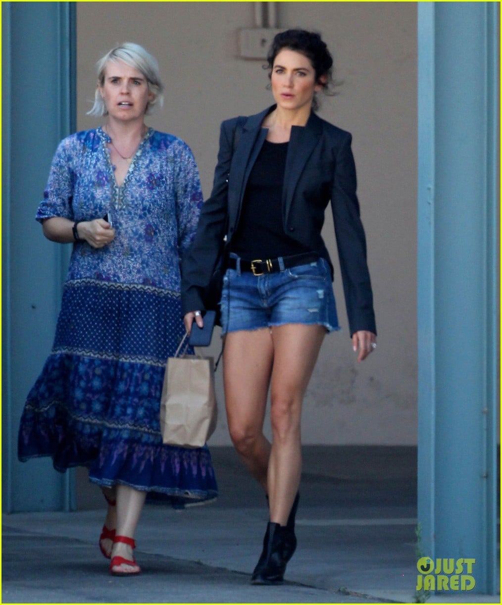 Nikki Reed Steps Out For Some Shopping After Sleepy Hollow Casting Photo 3418360 Nikki Reed Pictures Just Jared