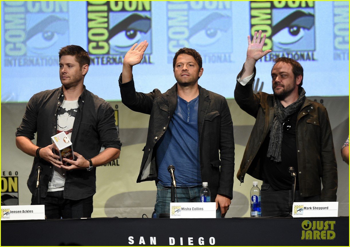 'Supernatural' Meets 'Vampire Diaries' at ComicCon 2015! Photo