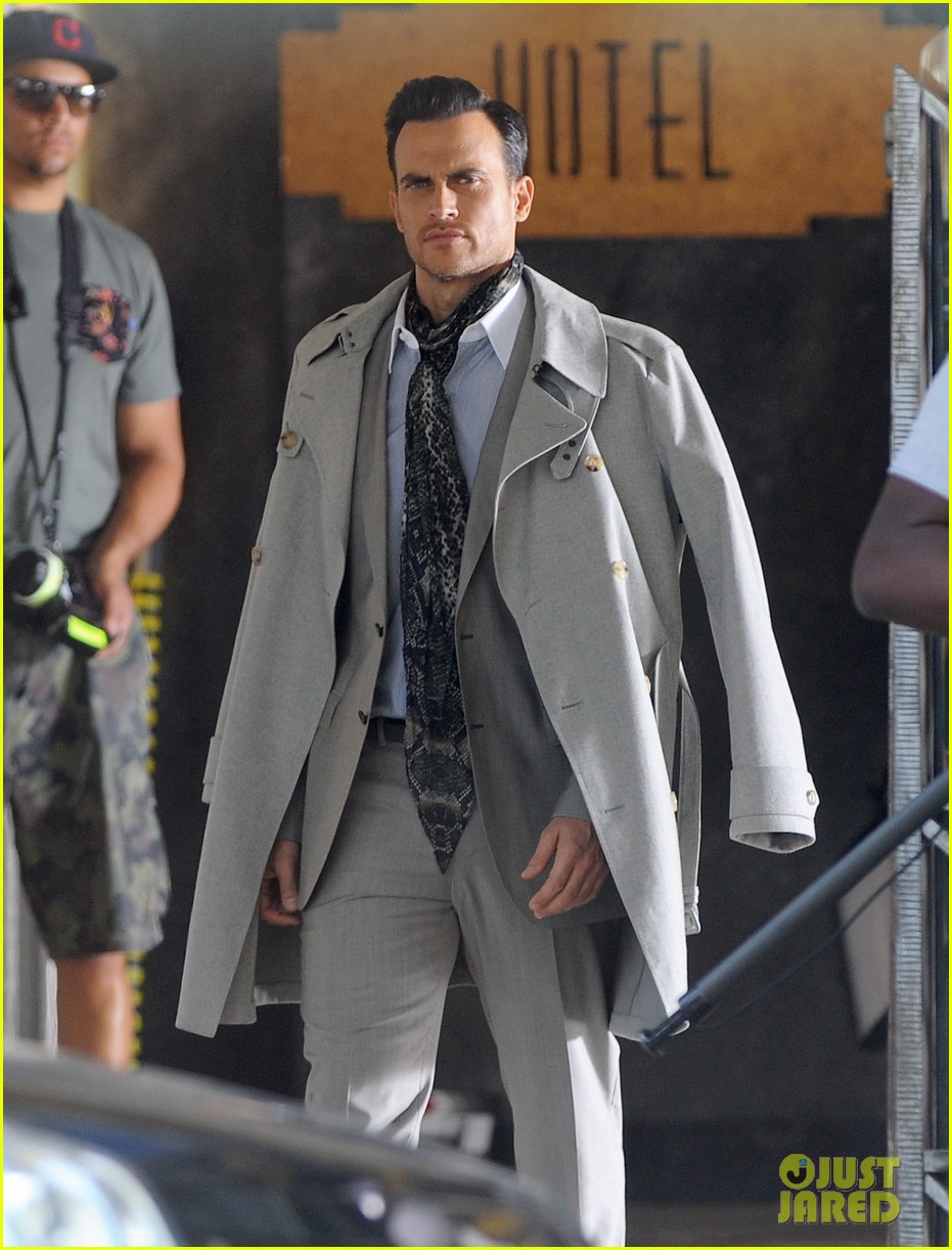 Matt Bomer Films ‘AHS: Hotel’ Scenes with Sarah Paulson: Photo 3451419