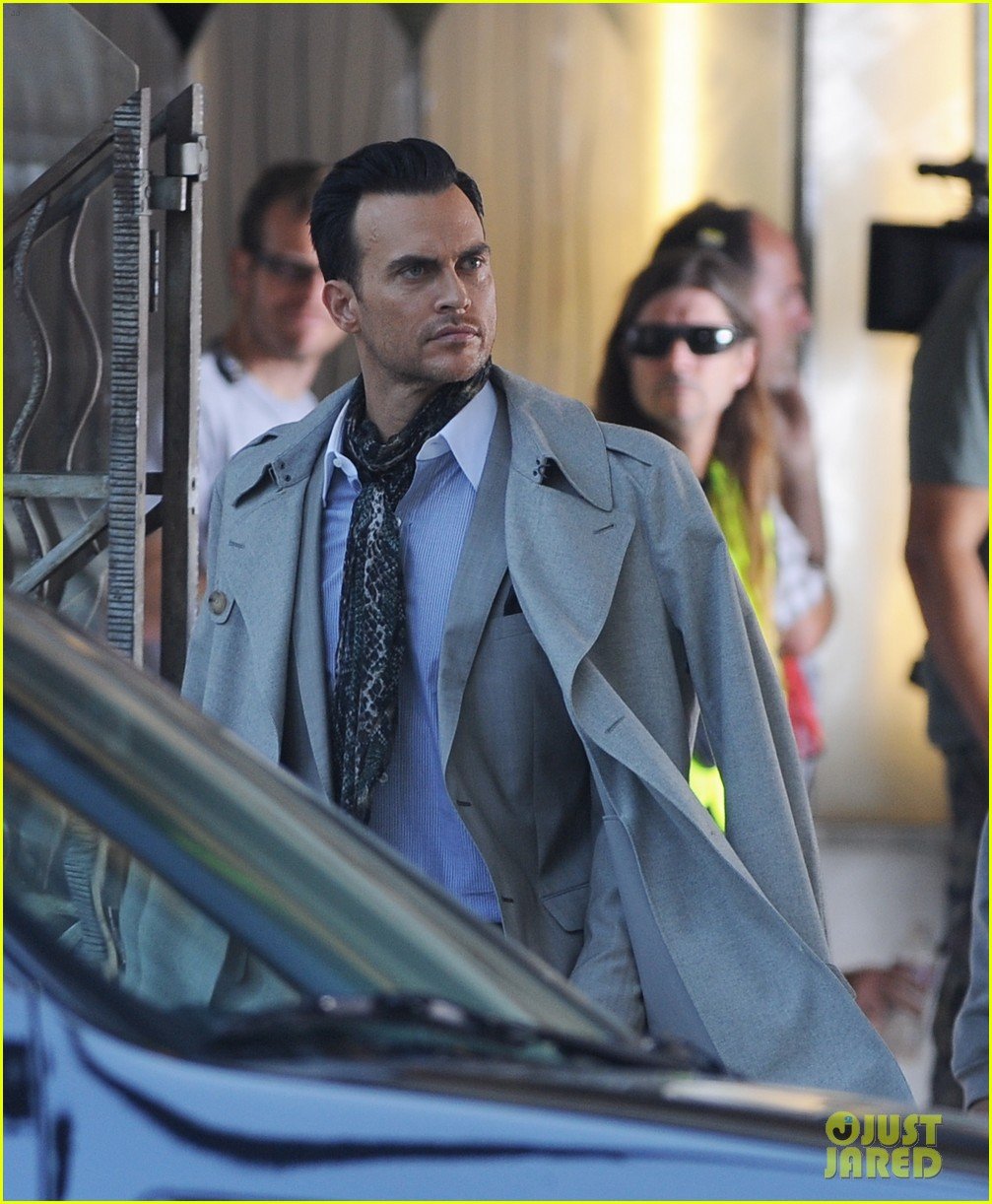 Matt Bomer Films ‘AHS: Hotel’ Scenes with Sarah Paulson: Photo 3451432