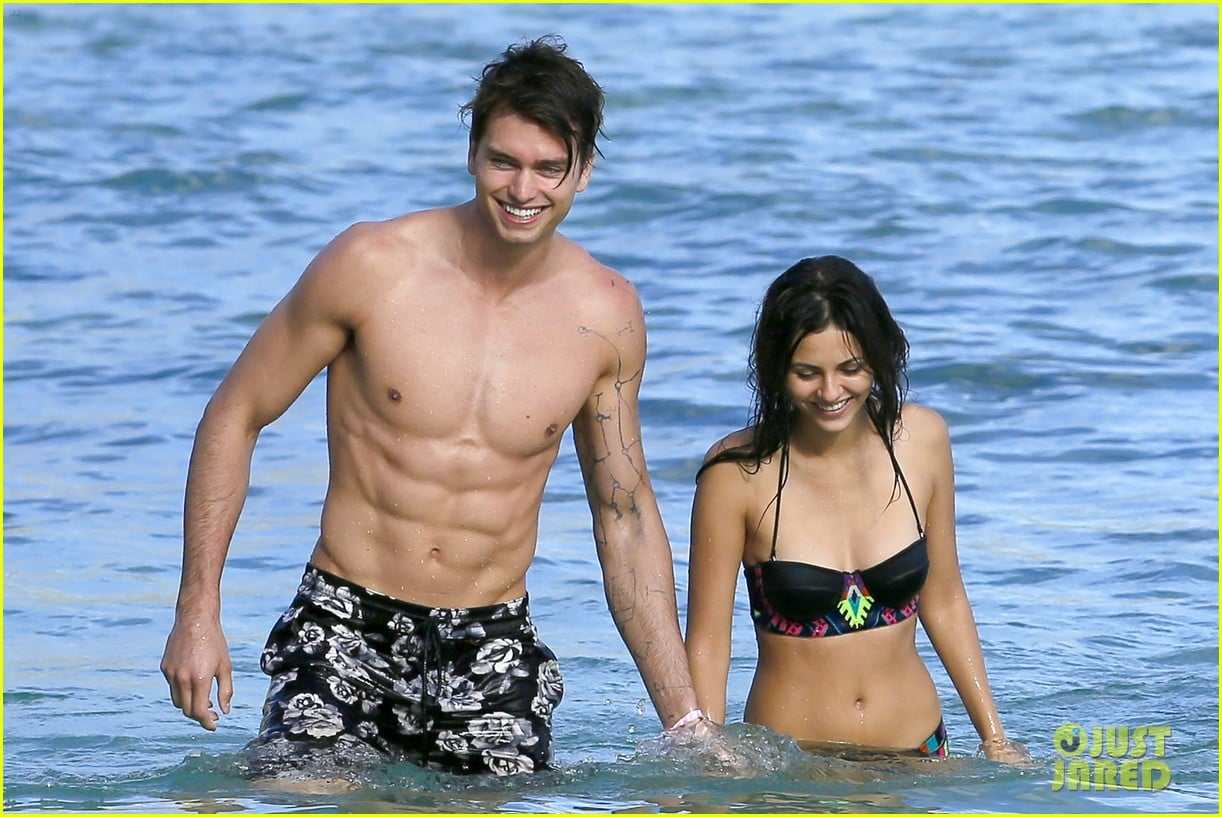 Victoria Justice & Pierson Fode Look So In Love on Vacation Photo