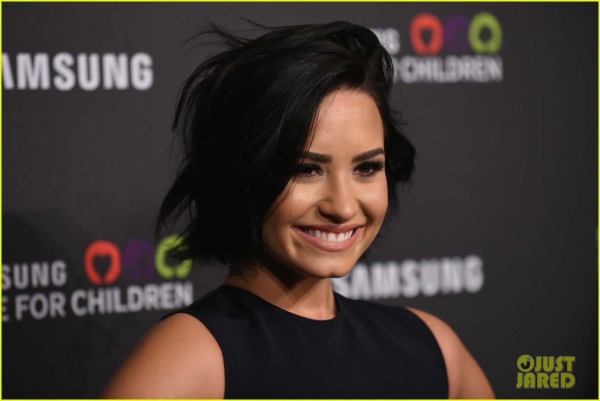 Demi Lovato 'Confident' Full Song & Lyrics LISTEN NOW! Photo