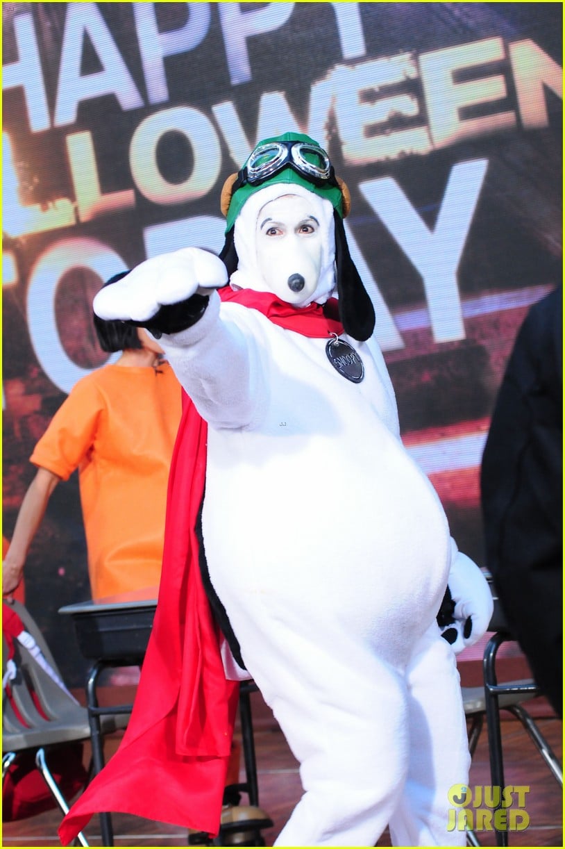 'Today Show' Hosts Wear Spot On Peanuts Halloween Costumes Photo