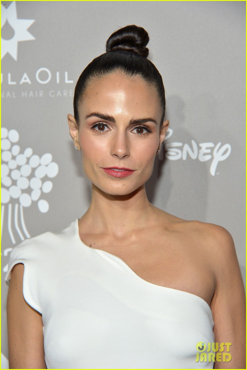 Jessica Alba & Gwen Stefani Show Their Support At Baby2Baby Gala: Photo