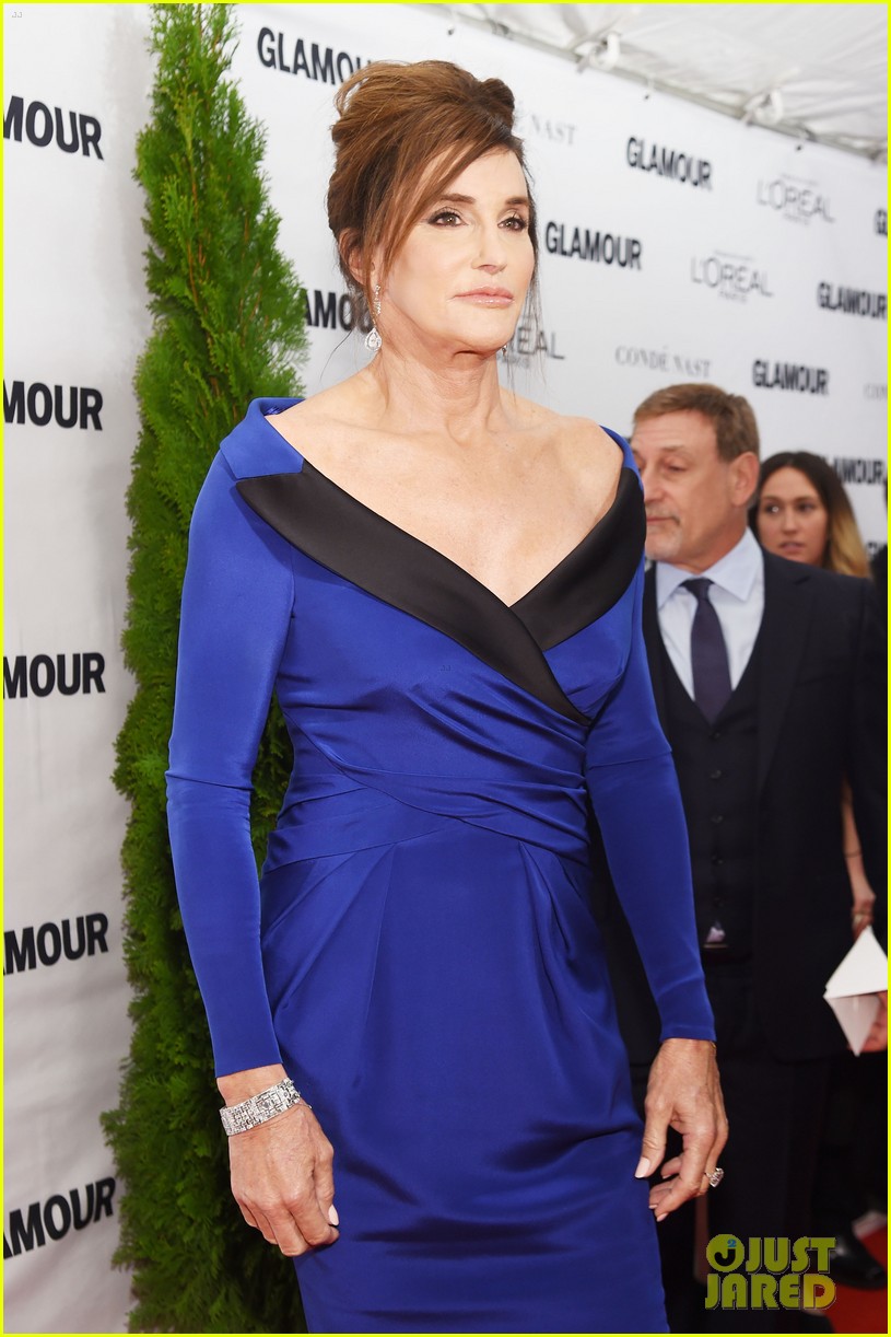 Caitlyn Jenner Arrives for Her Big Night at Glamour&rsquo;s Women of the Year