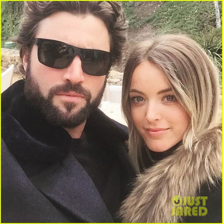 Caitlyn Jenner Also Spends Thanksgiving With Ex Linda Thompson & Their