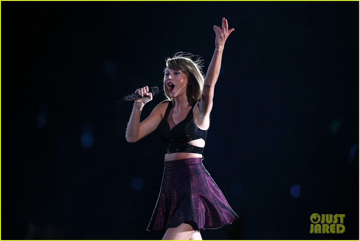 Taylor Swift Says Goodbye to '1989 Tour' Before Final Show: Photo 3529240 | Music ...1222 x 817