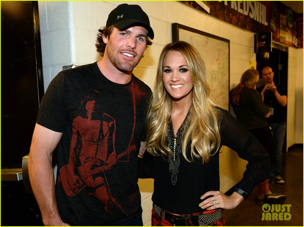 Carrie Underwood & Husband Mike Fisher's First Kiss Was on New Year's