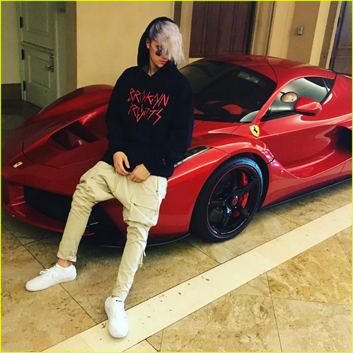 Justin Bieber Shows Off Purple Hair In Shirtless Selfies Photo