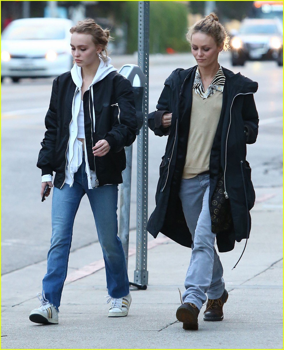 LilyRose Depp Shops With Mom Vanessa Paradis Photo 3556563 Lily Rose Depp, Vanessa Paradis