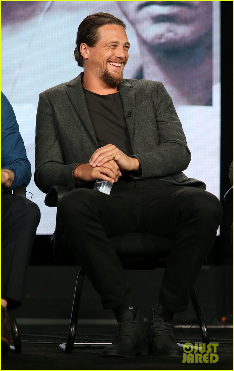 Scott Speedman Goes Shirtless in 'Animal Kingdom' Trailer! Photo