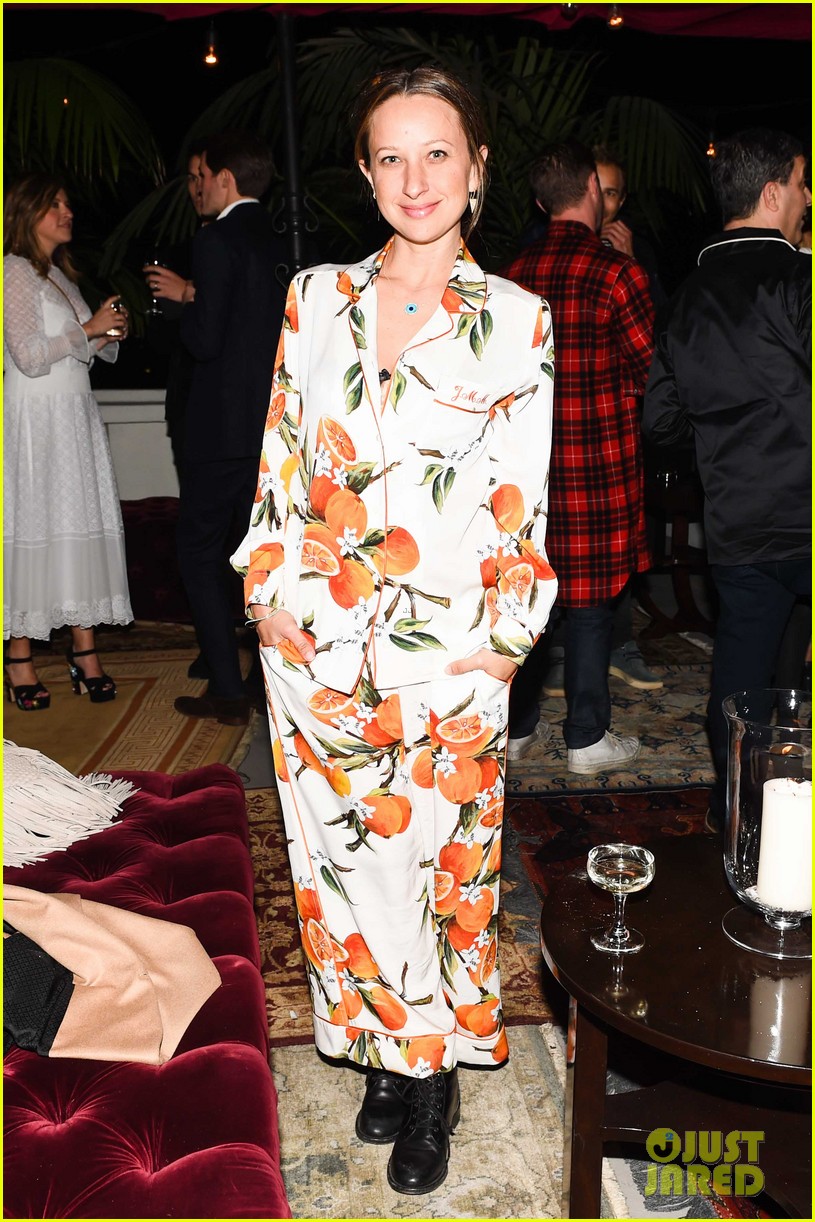 Jessica Alba, Selma Blair & More Slip Into Their PJ's For Dolce