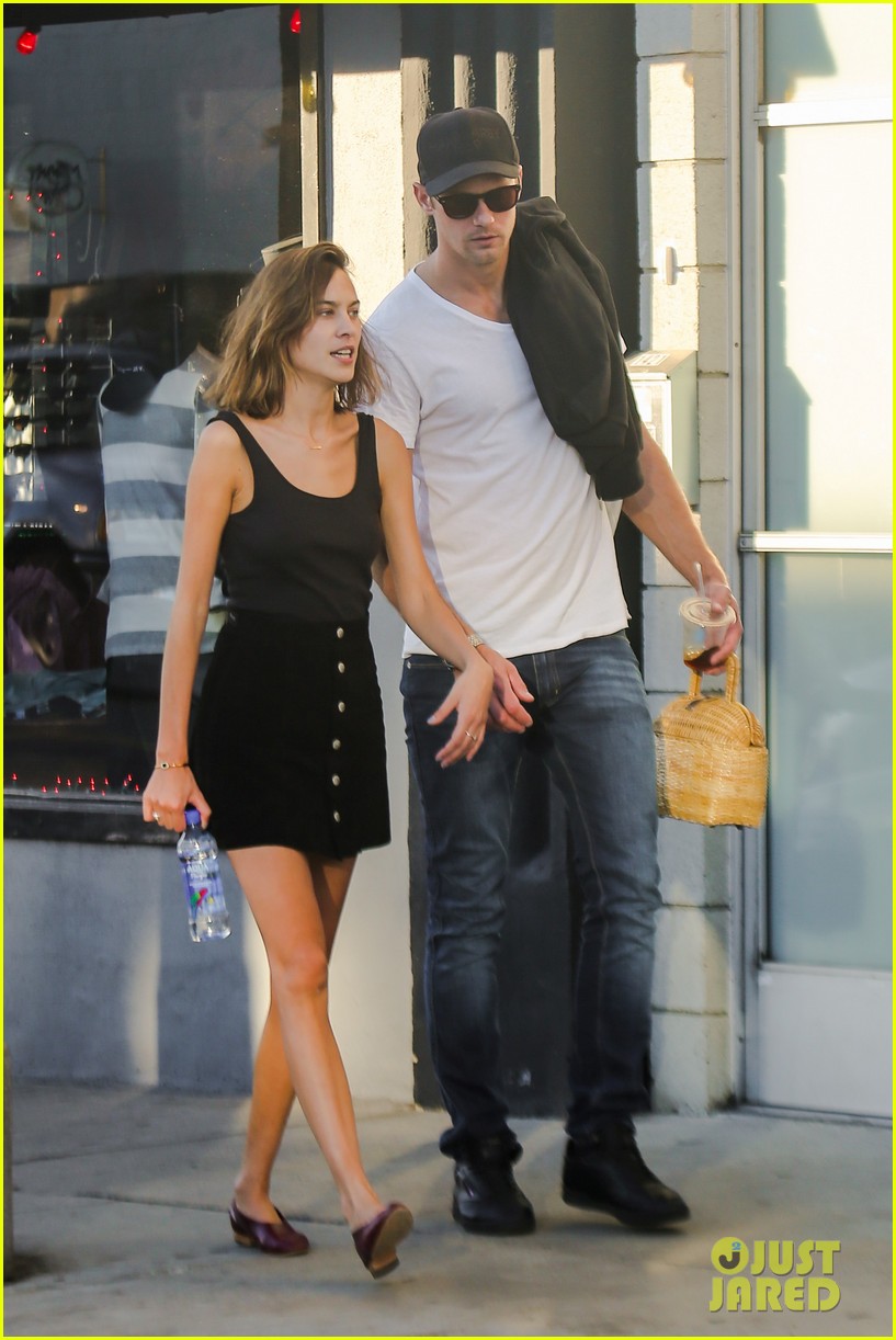 Alexander Skarsgard & Alexa Chung Hold Hands on Their Day Date! Photo