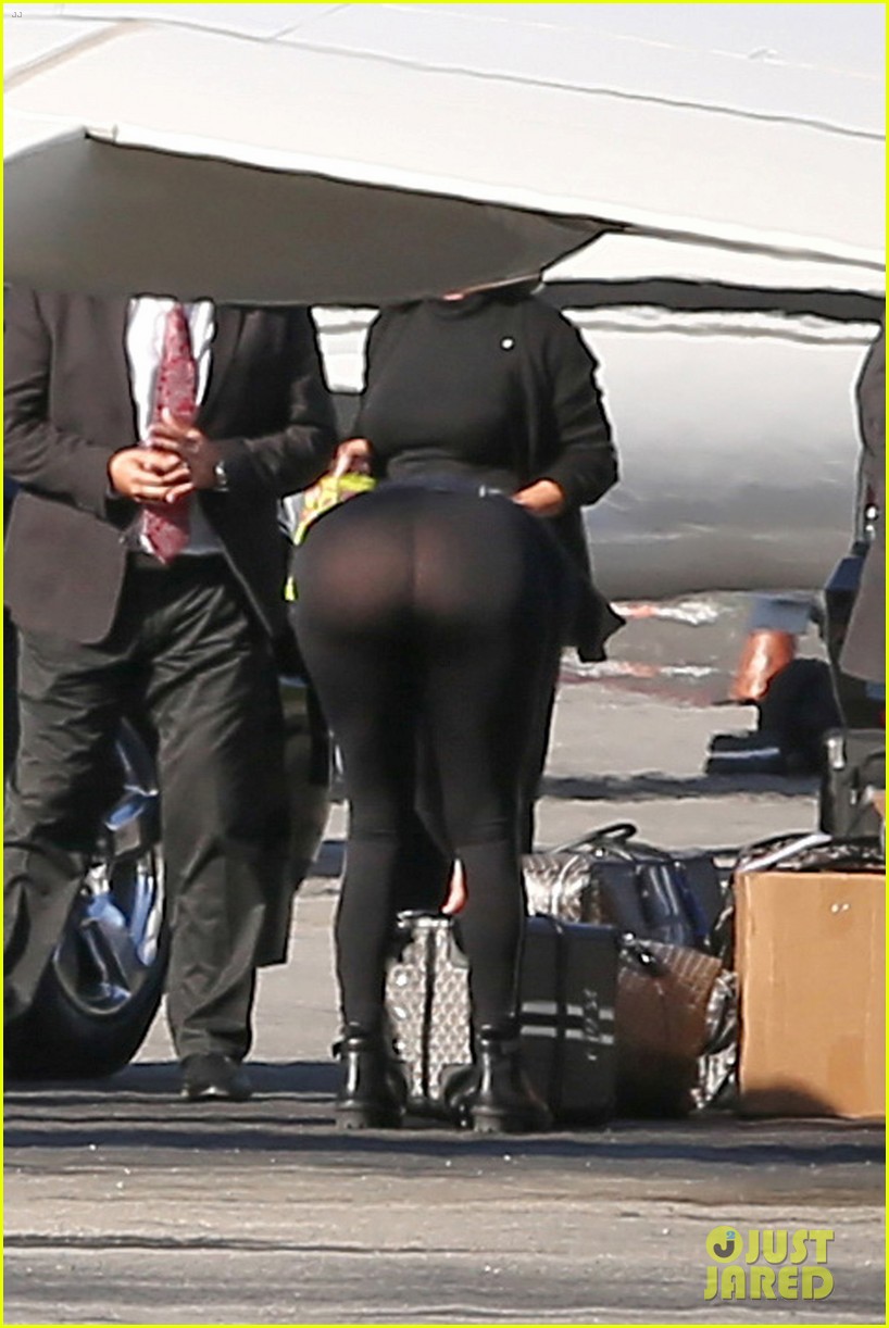 Kim Kardashian Steps Out in Blonde Wig After Yeezy Show kim kardashian step...