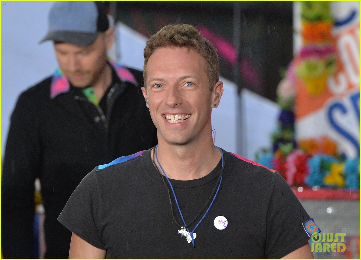 Chris Martin & Coldplay Perform on 'Today' Show Watch Now! Photo