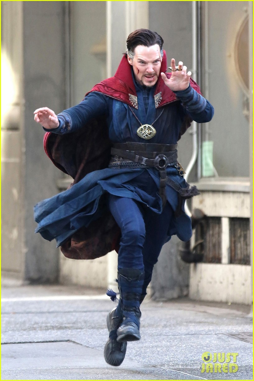 mads-mikkelsen-benedict-cumberbatch-dr-strange-set-01.jpg