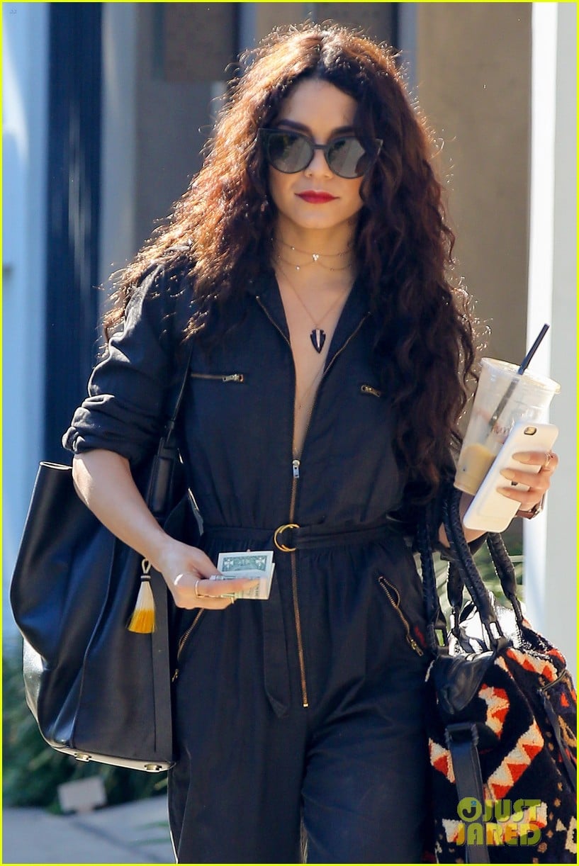 Vanessa Hudgens Welcomes Spring With New Longer Hair Photo