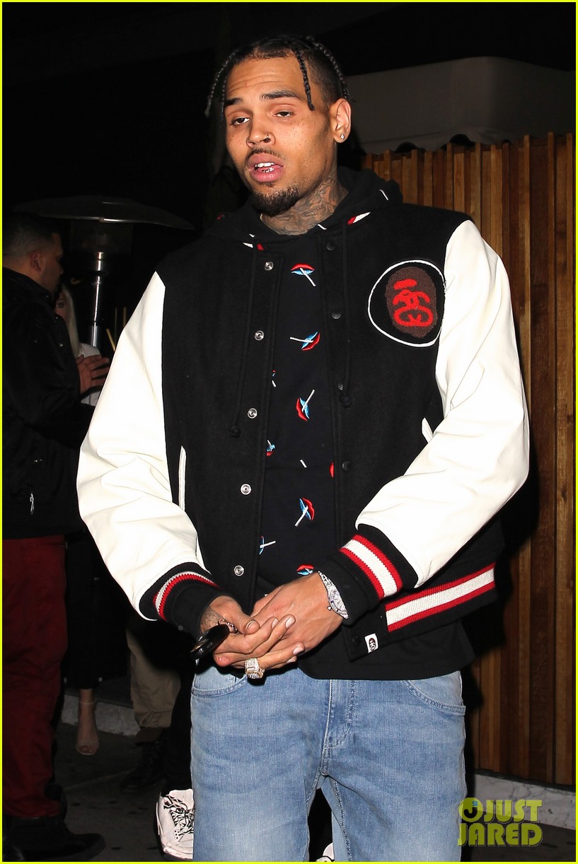 Chris Brown Drops New Single Grass Ain T Greener Stream Download Now Photo 3649013 Chris Brown Pictures Just Jared
