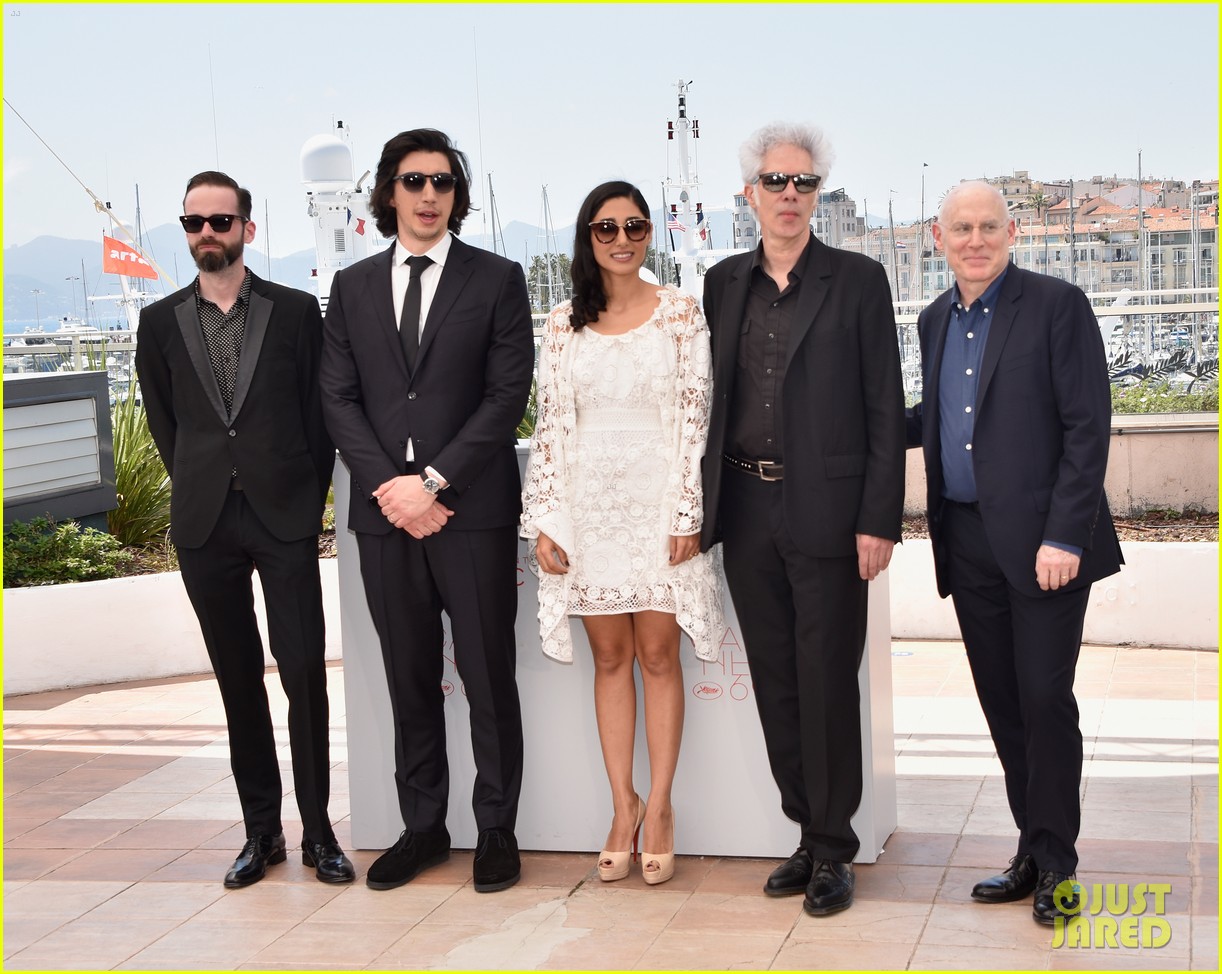 Adam Driver Brings Wife Joanne Tucker to Cannes 2016 'Paterson' Premiere: Photo ...1222 x 974